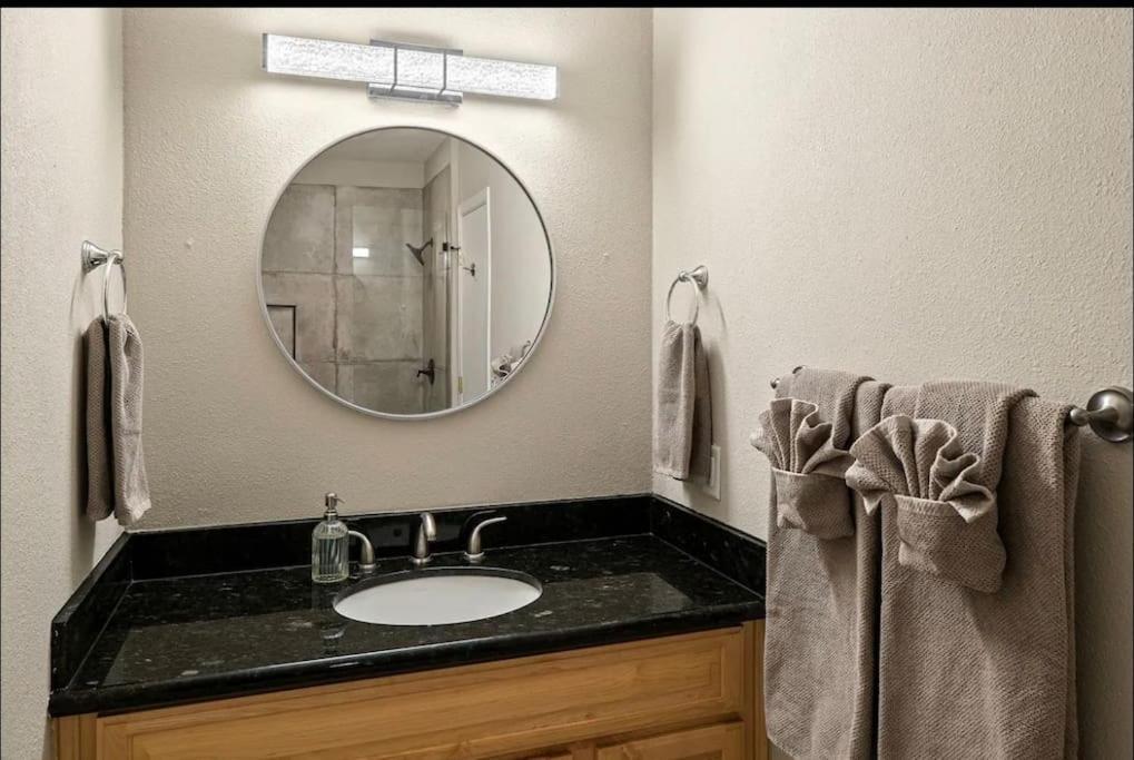Spacious W Sedona 4 Bedroom Contemporary House! Экстерьер фото